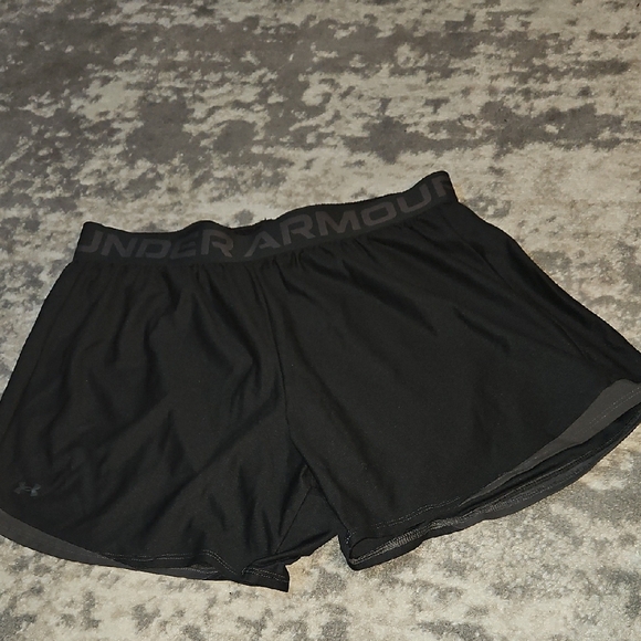 Under Armour Pants - Under Armour Black Athletic Shorts Gray/Black Size 1X